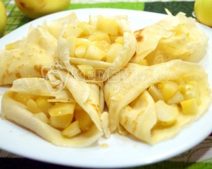 Блины с яблоками