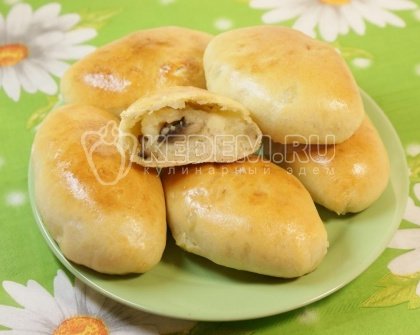 Пирожки с грибами и картошкой