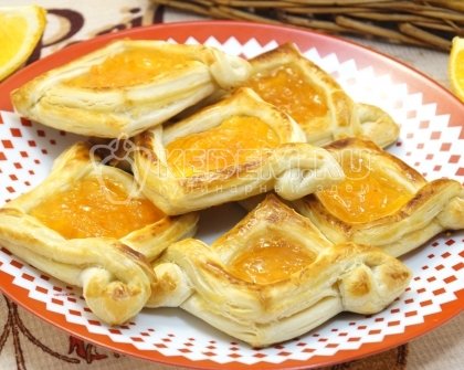 Слойки с джемом