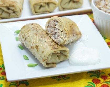 Фаршированные блины с фаршем и рисом